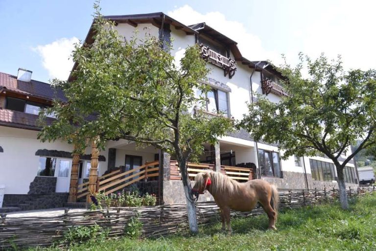 Revelion in Maramures la Pensiunea Lacramioara 3*