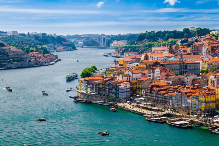 Cea mai buna oferta de la Air France: bilet avion Bucuresti - Porto