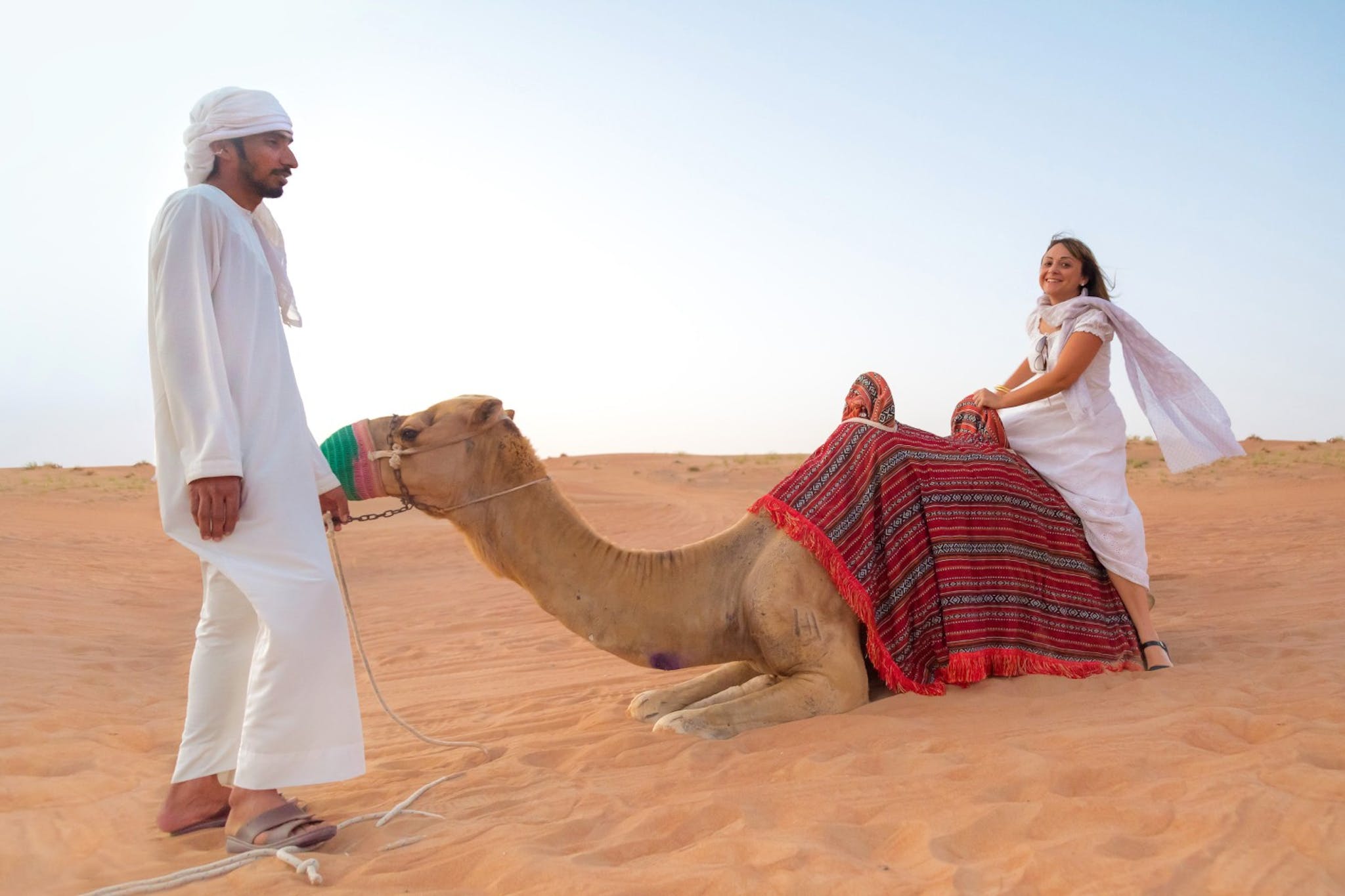 Safari în deșert în Dubai cu cină la grătar și șofer local by Perfect Tour