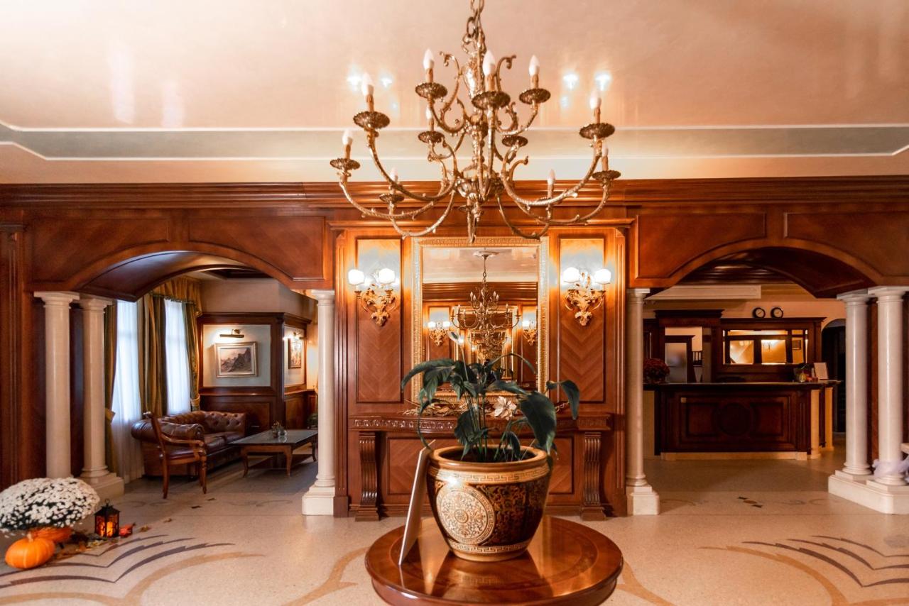Festa Winter Palace Hotel 5* by Perfect Tour