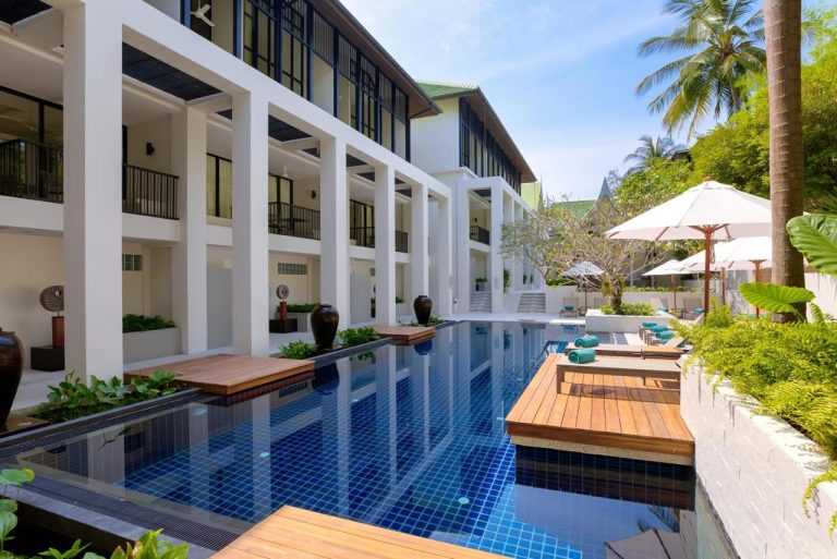 Craciun si Revelion in Thailanda - Outrigger Surin Beach Resort 5*, SHA Extra Plus