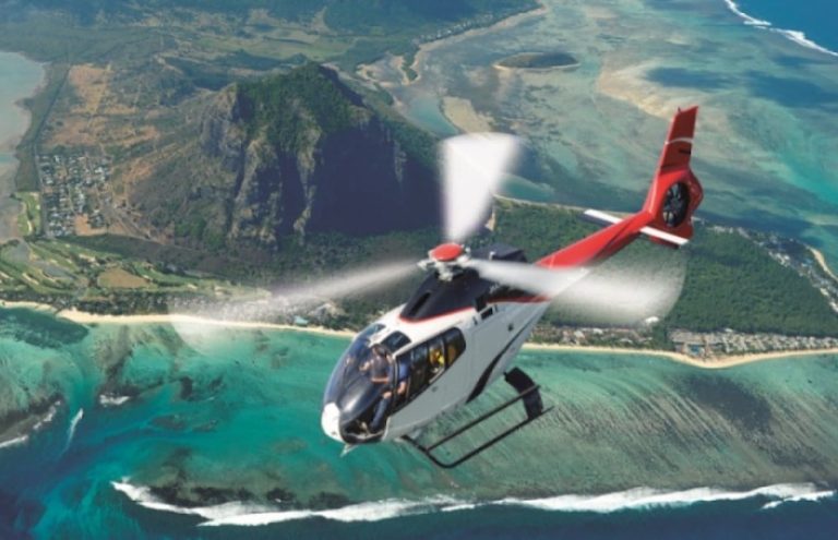 Zbor de 45 de minute cu elicopterul în Mauritius