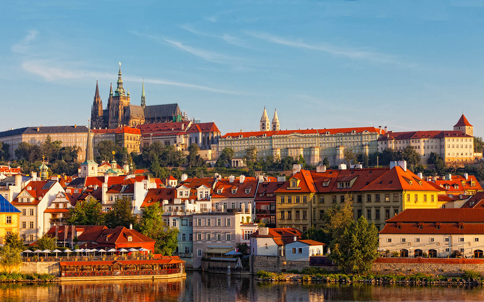 Oferta speciala de la Austrian: bilet avion Bucuresti - Praga by Perfect Tour