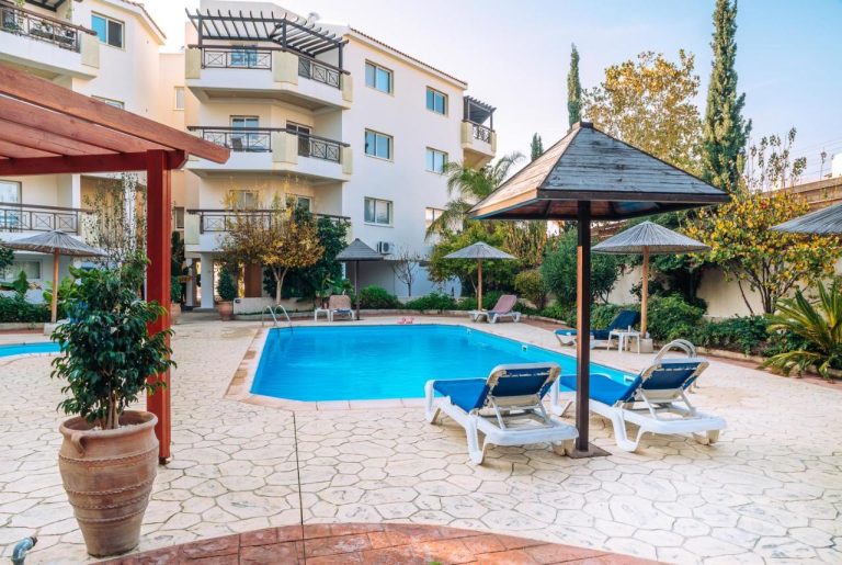 Sarbatori pascale in Cipru - Artemis Cynthia Holiday Apartment 4*