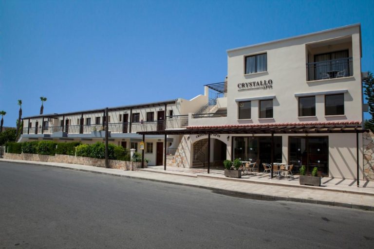Sarbatori pascale in Cipru - Crystallo Apartments 3*