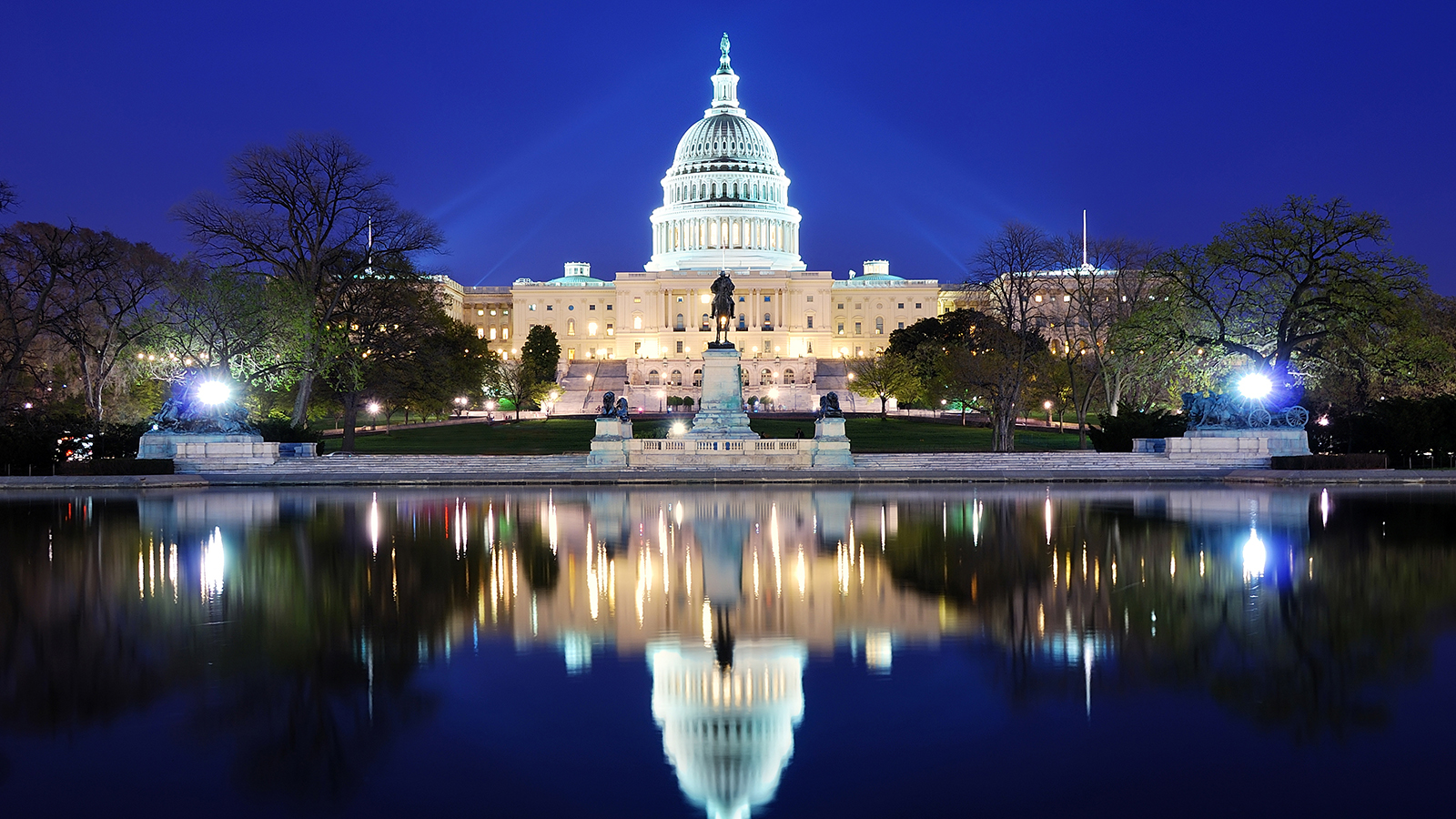 Oferta speciala de la KLM: bilet avion Bucuresti - Washington