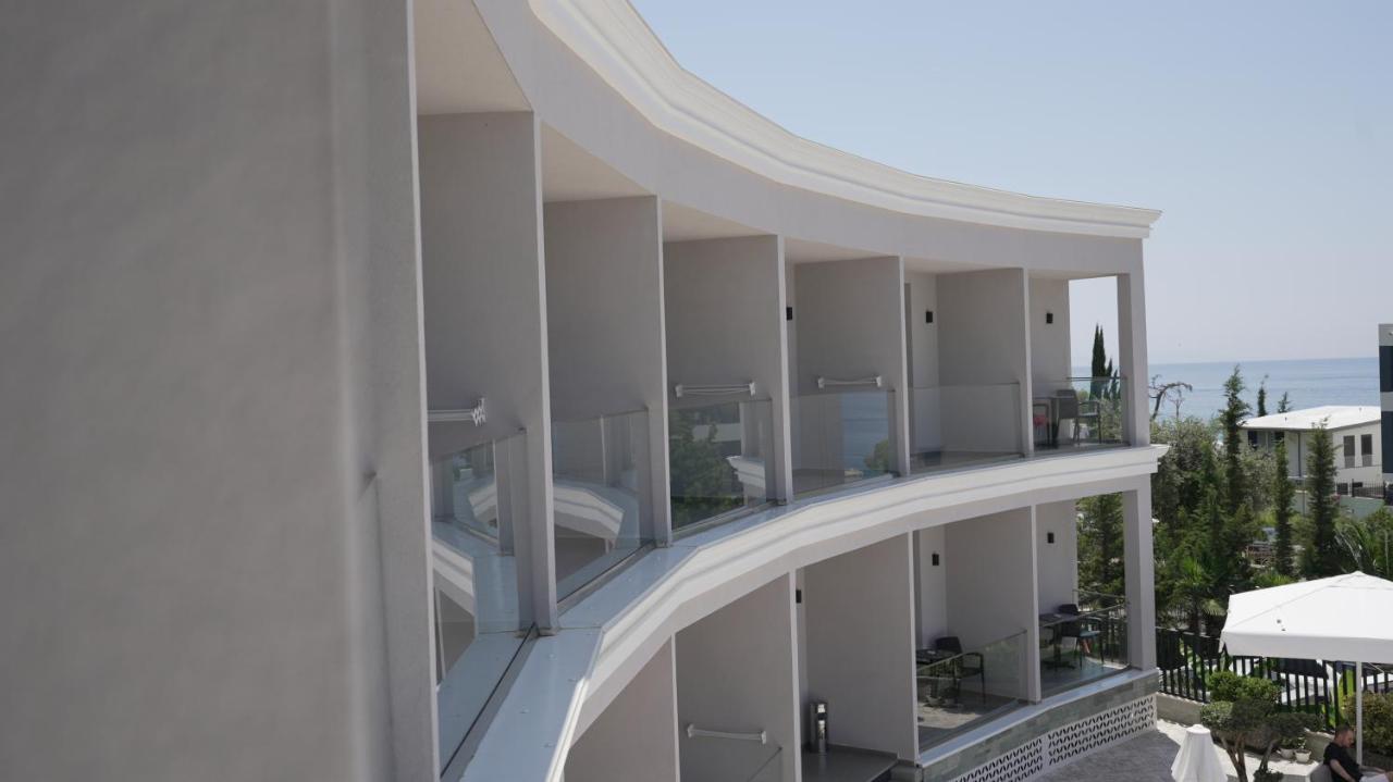 Ebbi Hotel 4*