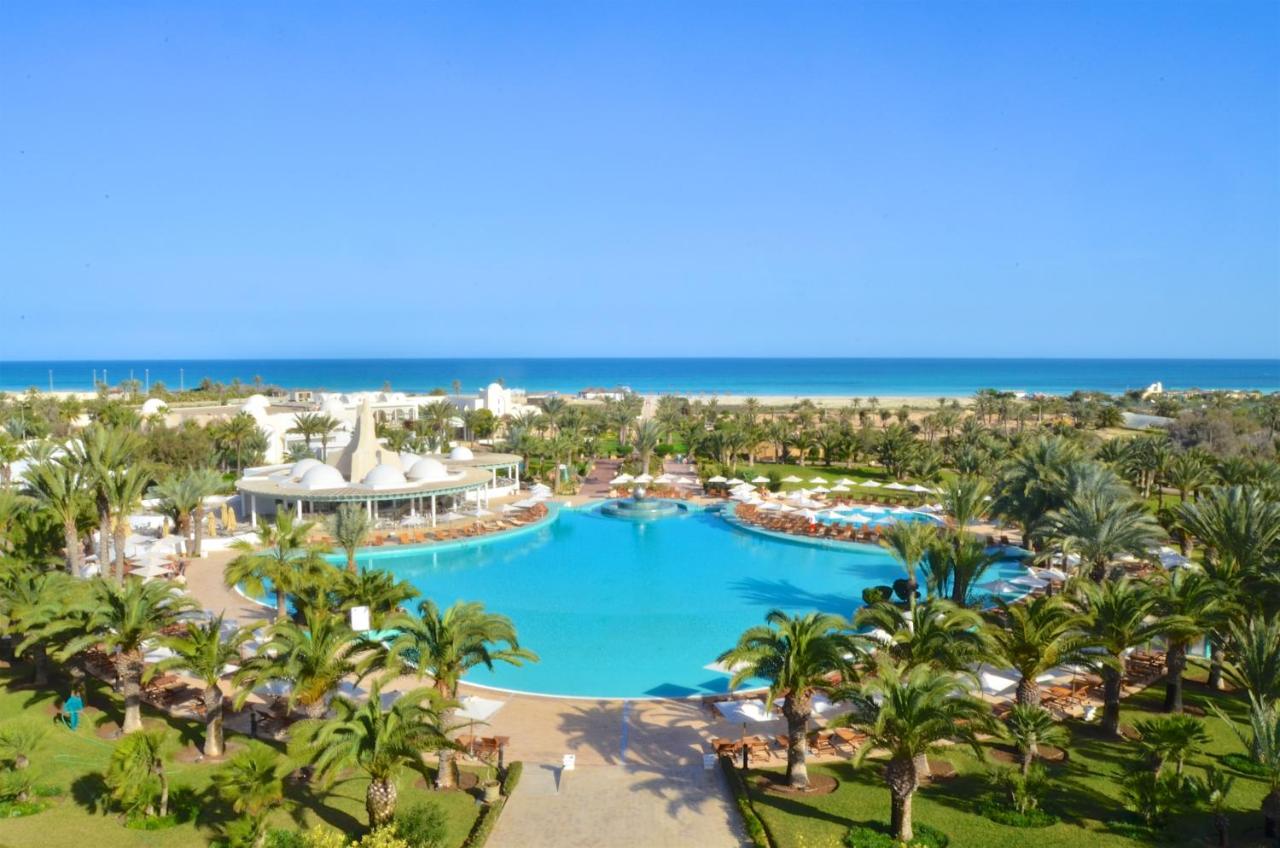 Royal Garden Palace 5* - Families and Couples