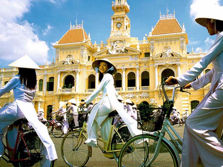 Sejur în Vietnam - Saigon și plajă Phu Quoc, aprilie 2026 (11 zile / 8 nopți)