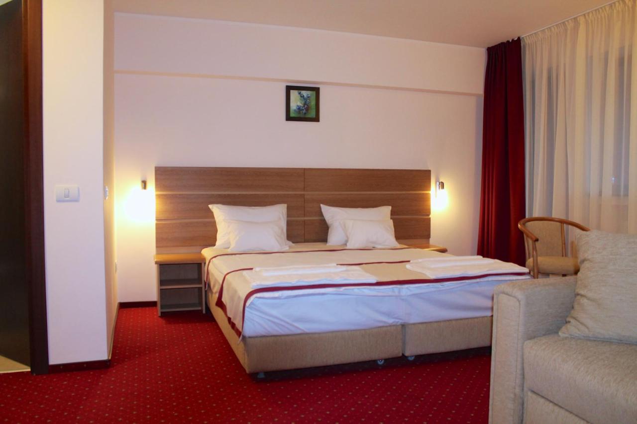 Revelion la Predeal - Hotel Carpati 3* imaginea 1