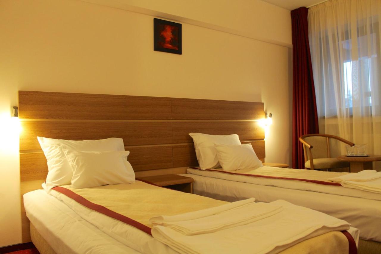 Revelion la Predeal - Hotel Carpati 3* imaginea 2