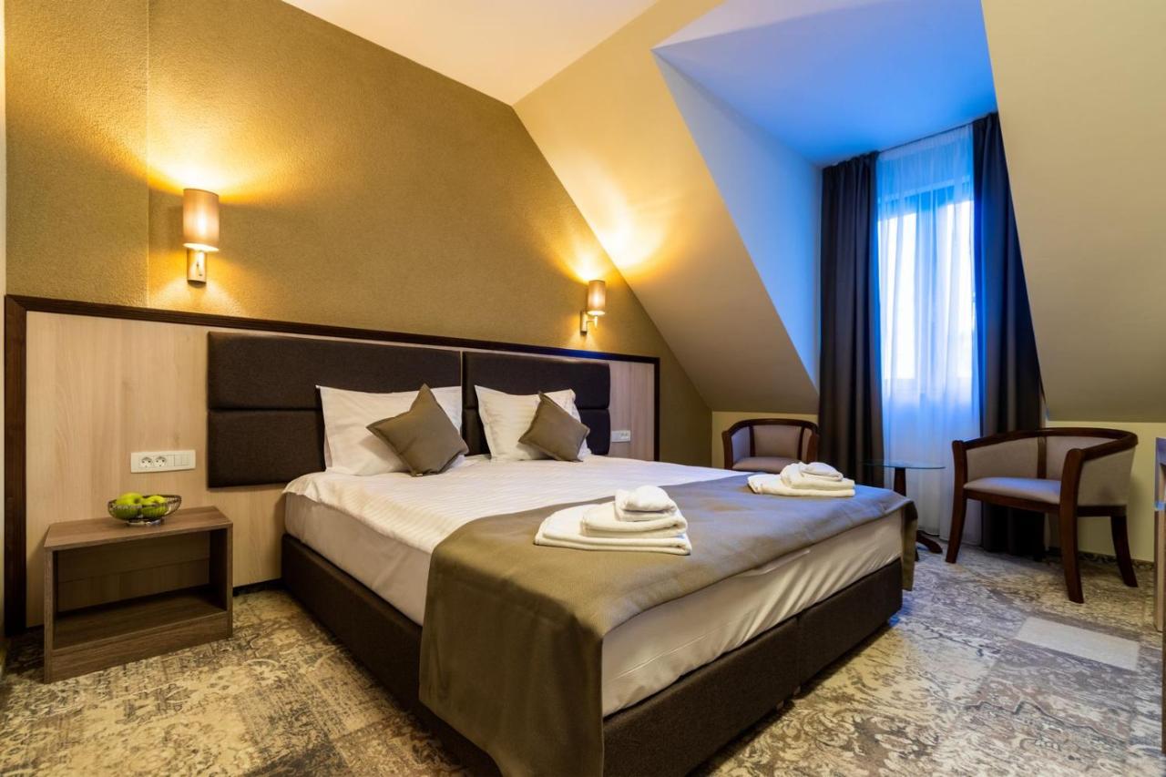 Craciun la Caciulata - Hotel Izvoare 4* by Perfect Tour - 4 | YEO