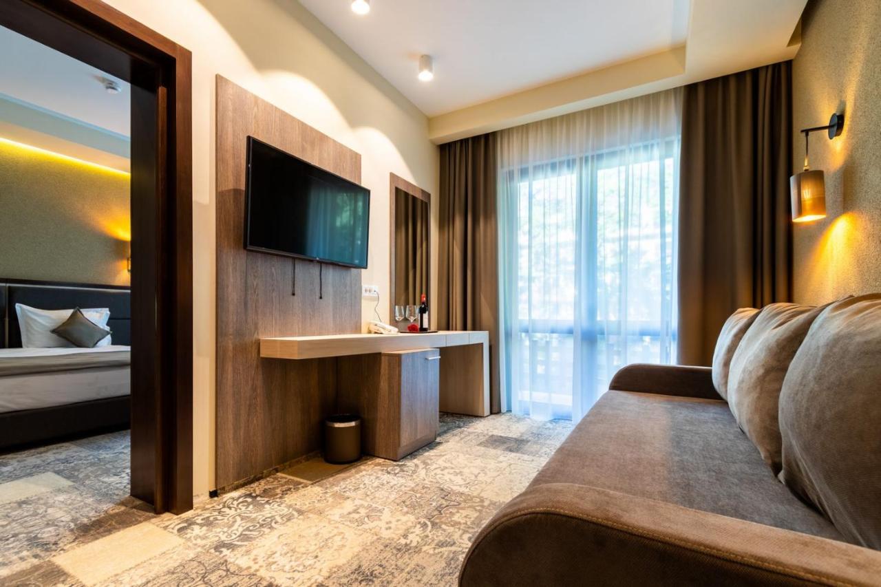 Craciun la Caciulata - Hotel Izvoare 4* by Perfect Tour - 5 | YEO