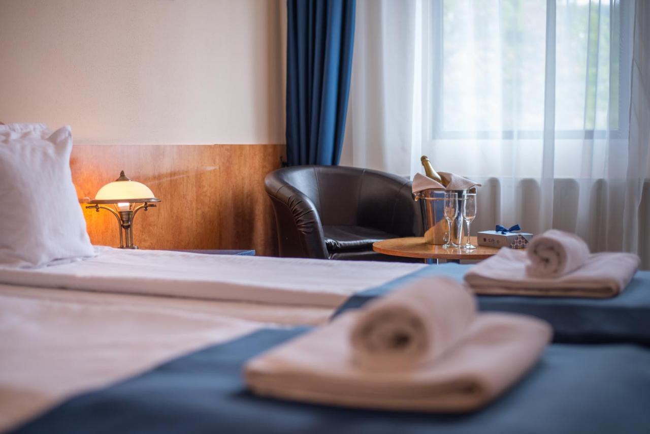 Sarbatori Pascale la Marami Hotel 3* Sinaia by Perfect Tour - 3 | YEO