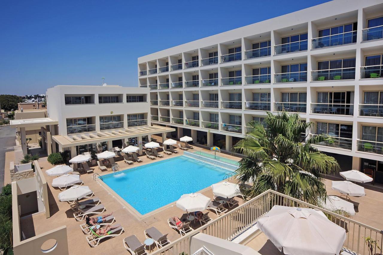 Nelia Gardens Hotel 4* by Perfect Tour - 1 | YEO