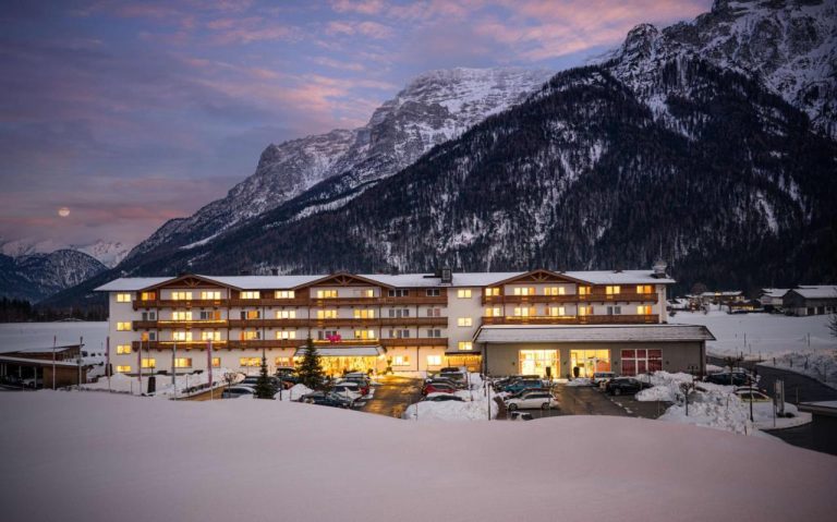 La ski in Austria – Elaya Hotel Steinplatte 4* (Waidring)