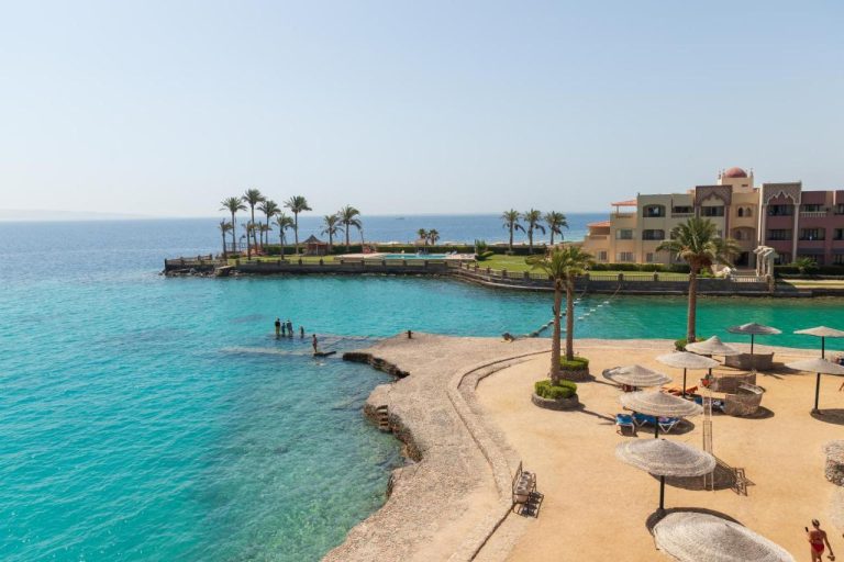 Sunny Days Mirette Family Resort 3*