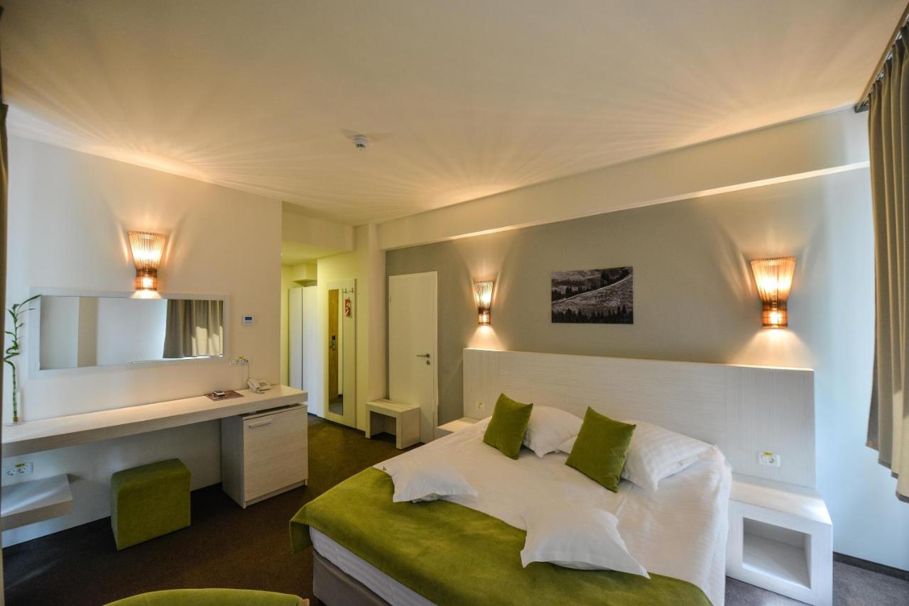 Sarbatori Pascale pe Transfagarasan - Posada Vidraru Hotel 4* by Perfect Tour - 4 | YEO