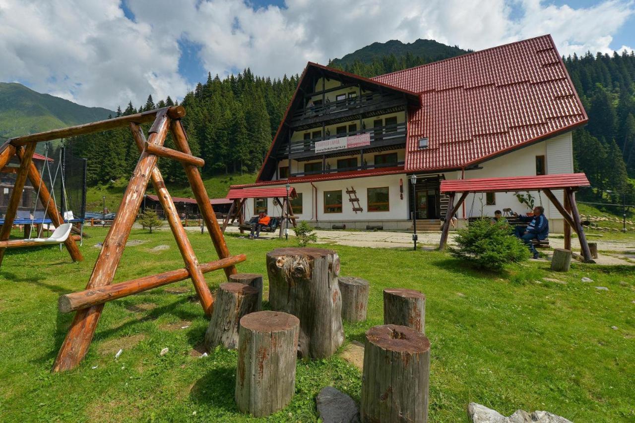 Sarbatori Pascale pe Transfagarasan - Paraul Capra Hotel 3* by Perfect Tour