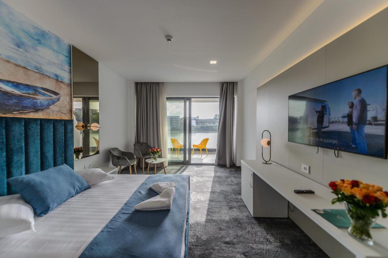 Sarbatori Pascale la Mirage Beach Spa Hotel 4*, Eforie Nord by Perfect Tour - 2 | YEO