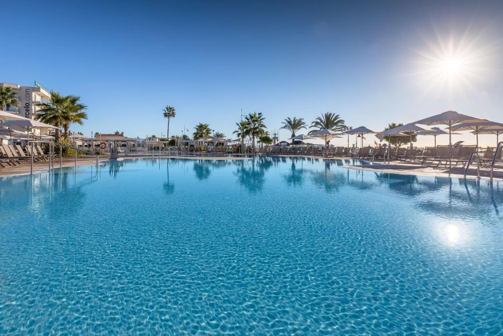 Occidental Torremolinos Playa 4* by Perfect Tour - 1 | YEO