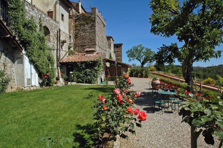 Palazzo Squarcialupi 4*