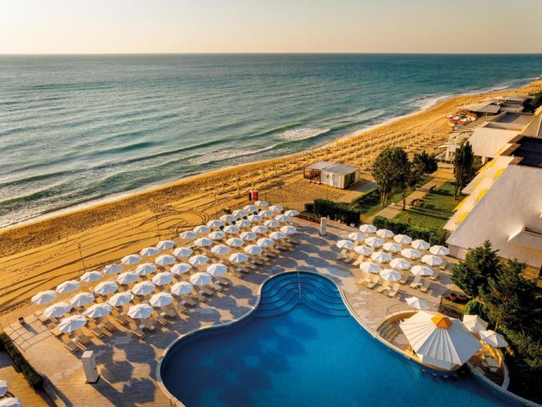 AluaSun Helios Beach 4*