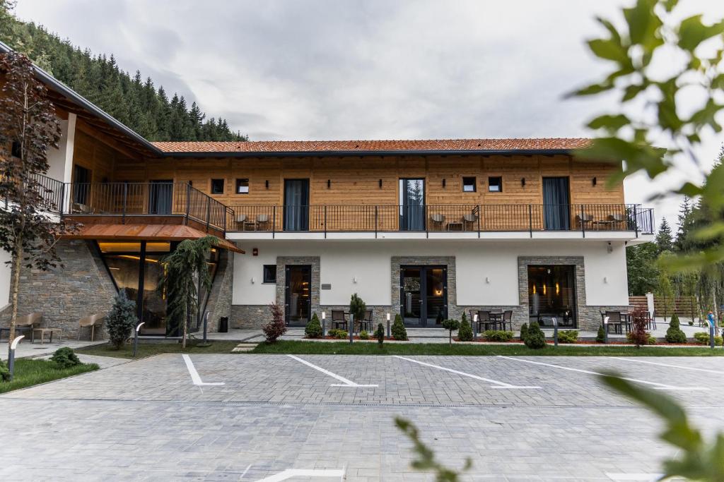 Craciun la Ina Hotel 3*, Borșa by Perfect Tour - 1 | YEO