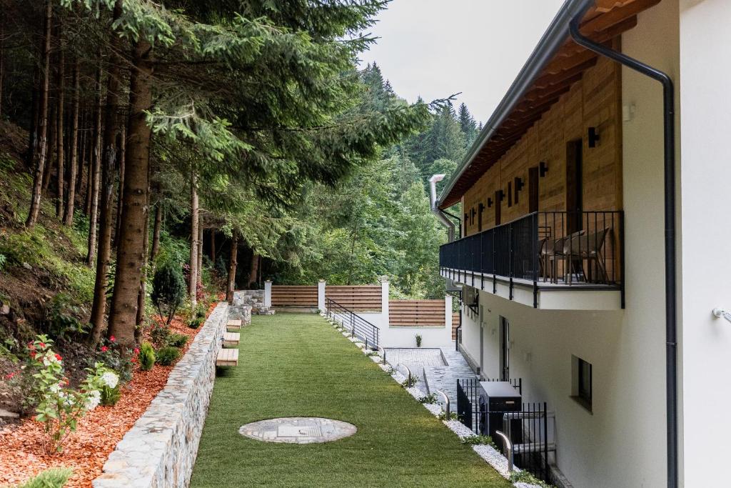 Craciun la Ina Hotel 3*, Borșa by Perfect Tour - 2 | YEO
