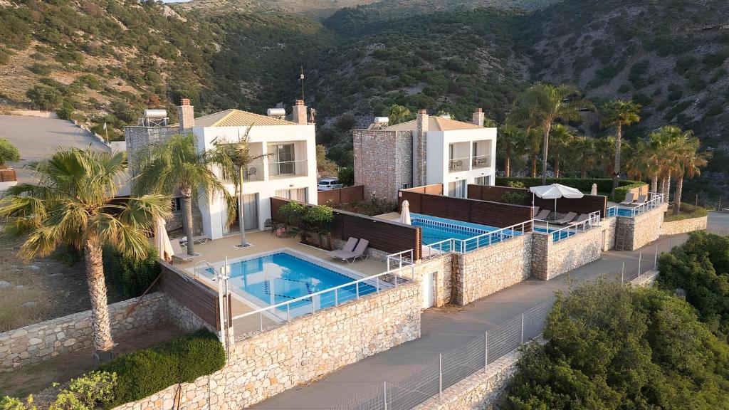 The Noverian Scenic Crete 5 Star Hilltop Villa Resort & Spa by Perfect Tour - 4 | YEO