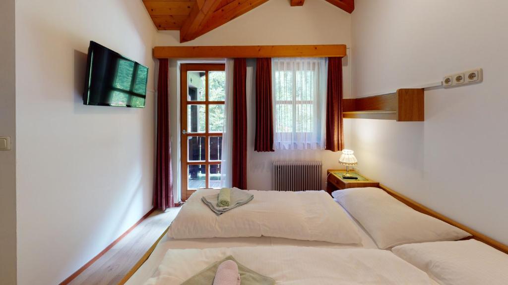Pension Lederergütl 3* by Perfect Tour - 3 | YEO