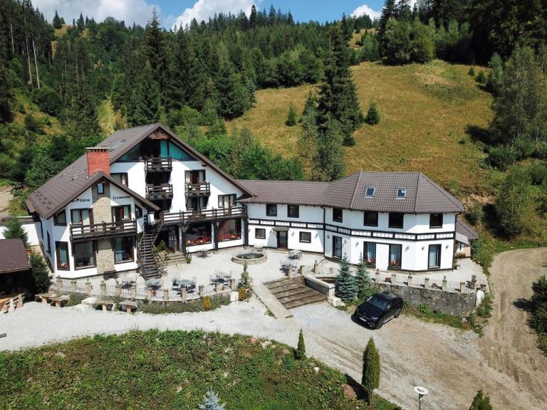 Pensiunea Poiana Izvoarelor 4*