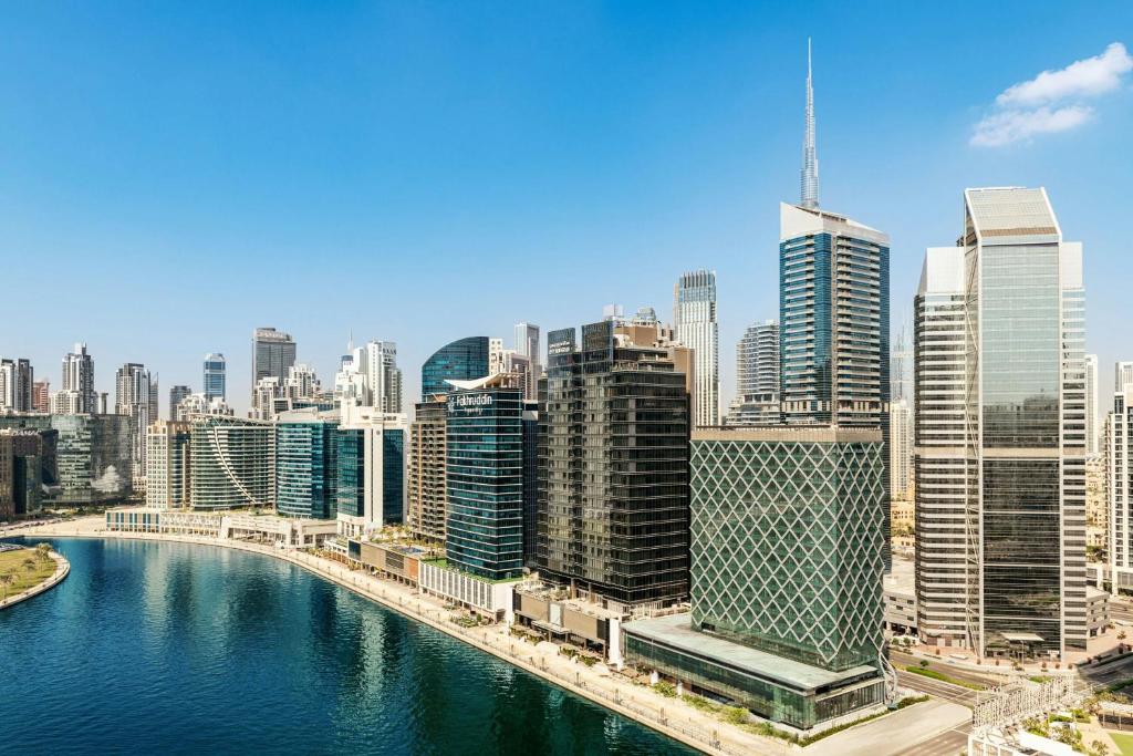 Renaissance Business Bay Hotel 5* by Perfect Tour