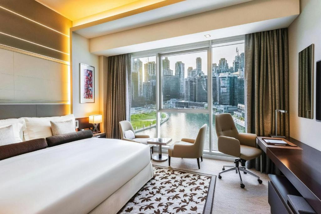 Renaissance Business Bay Hotel 5* by Perfect Tour - 6 | YEO