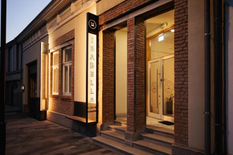Isabella Boutique Hotel 3*