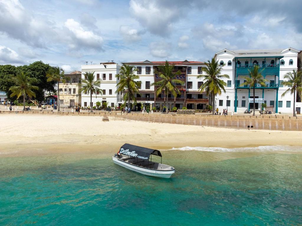 Mizingani Seafront Hotel 4* by Perfect Tour - 1 | YEO