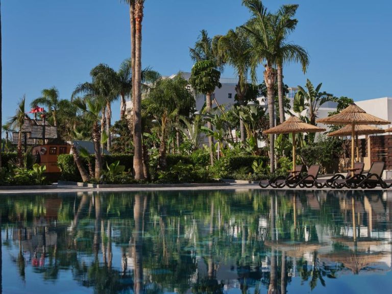 Revelion in Cipru - Atlantica Oasis Hotel 4*