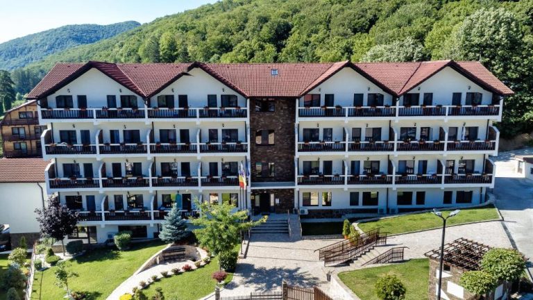 Craciun la Complex Turistic Casa Romaneasca 3*